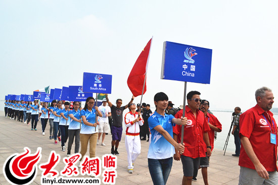 中國(guó)沂河國(guó)際滑水公開賽拉開帷幕