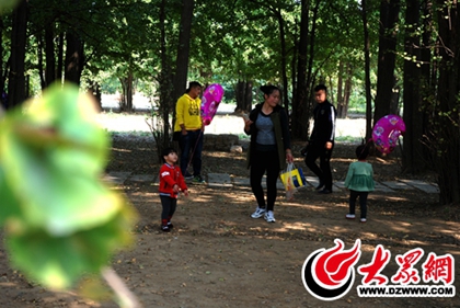 生生園要收費(fèi)？管理方“曖昧”回應(yīng)目前只針對(duì)拍婚紗的