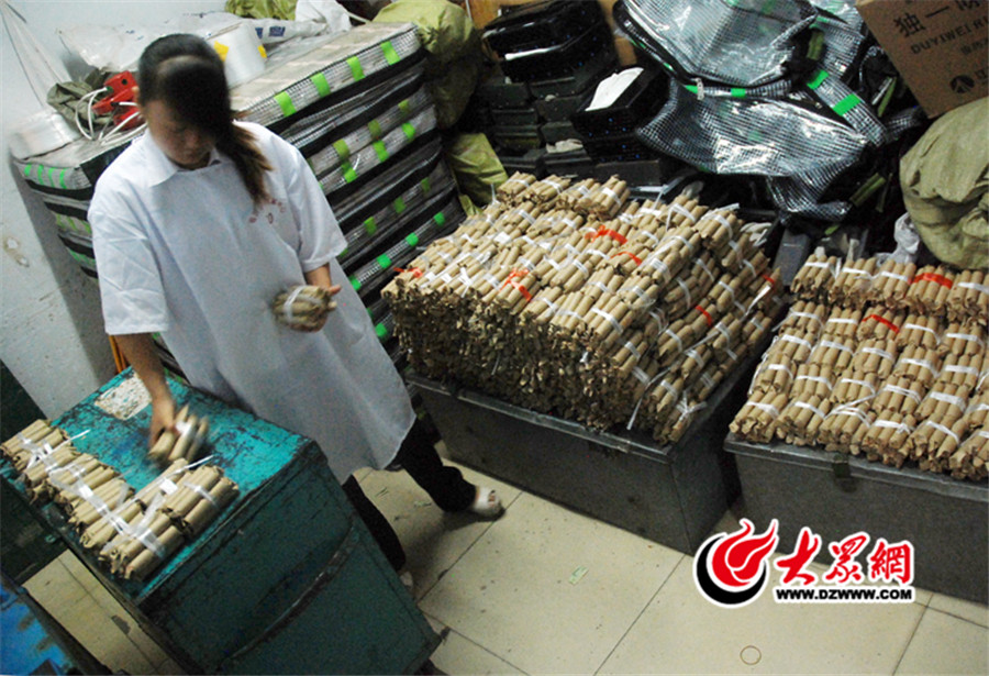 由于硬幣難以兌換，中心內擠壓了有近50萬的硬幣。.jpg